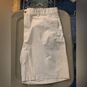 LL Bean mens chino shorts